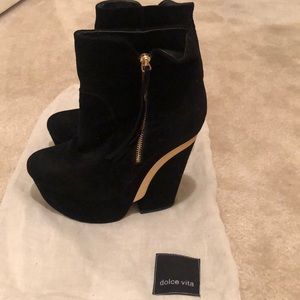 Dole vita ankle boots 9.5